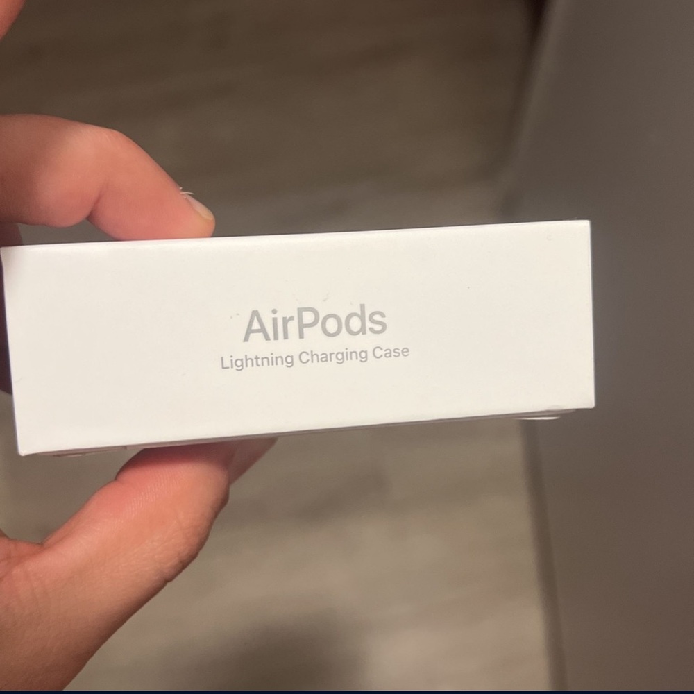 AirPods third generation - Picture 3 of 4